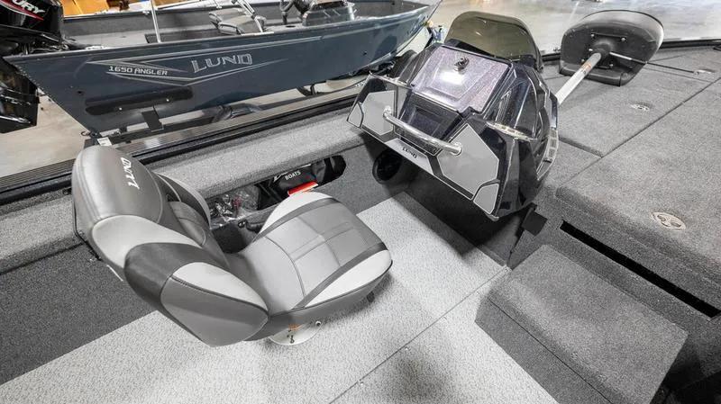Slide: The Image of Lund 2075 Pro-V Bass XS 2024 - 11