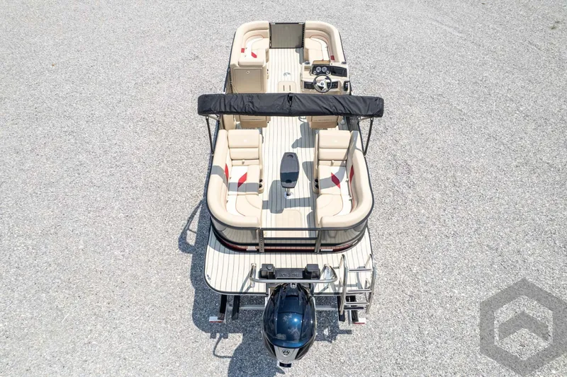 Slide: The Image of SunCatcher Select 322RC 2023 - 55