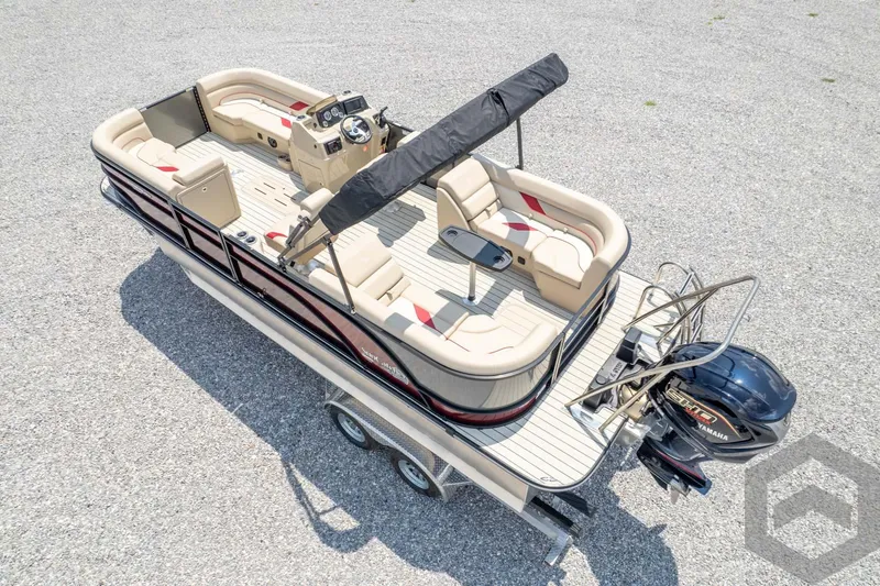 Slide: The Image of SunCatcher Select 322RC 2023 - 56