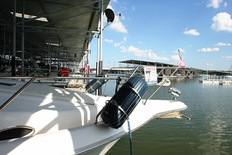 Slide: The Image of Silverton 392 Motor Yacht 1999 - 66