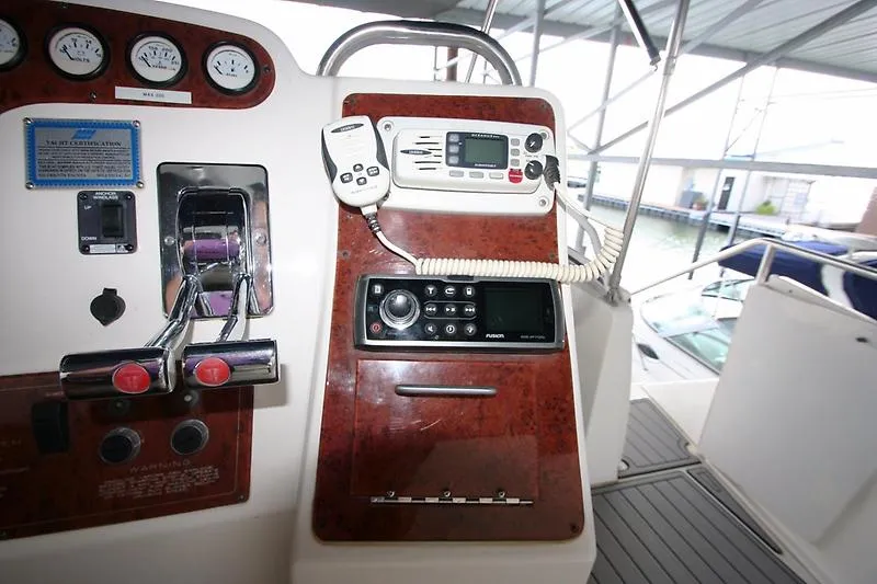 Slide: The Image of Silverton 392 Motor Yacht 1999 - 75