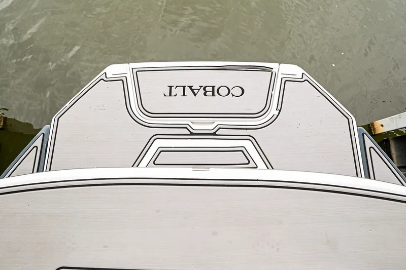 Slide: The Image of 2020 Cobalt CS23 boat swim platform on water. - 9