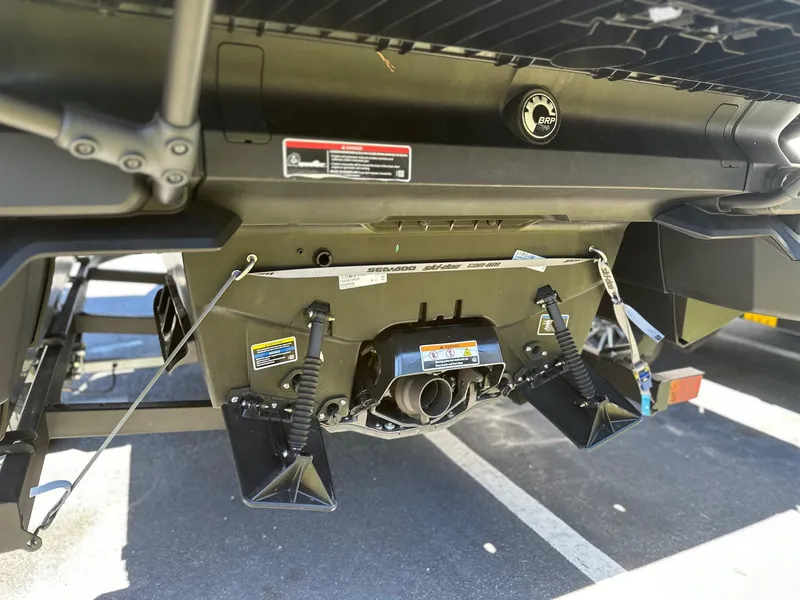 Slide: The Image of Rear view of 2024 Sea-Doo SWITCH CRUISE 21FT 230HP on a trailer. - 9