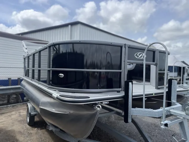 Slide: The Image of 2024 Bentley Pontoons LE 180 3 PT pontoon boat on trailer. - 11
