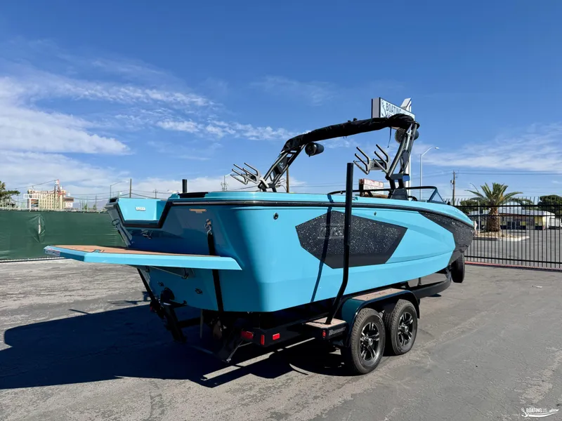 Slide: The Image of Heyday Wake Boats WT Surf 2023 - 2