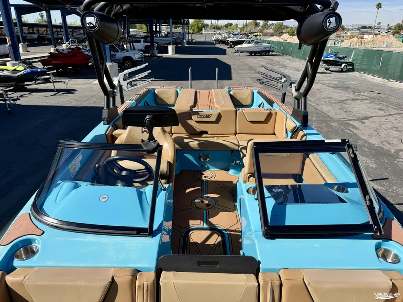Slide: The Image of Heyday Wake Boats WT Surf 2023 - 10