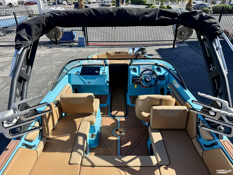 Slide: The Image of Heyday Wake Boats WT Surf 2023 - 8