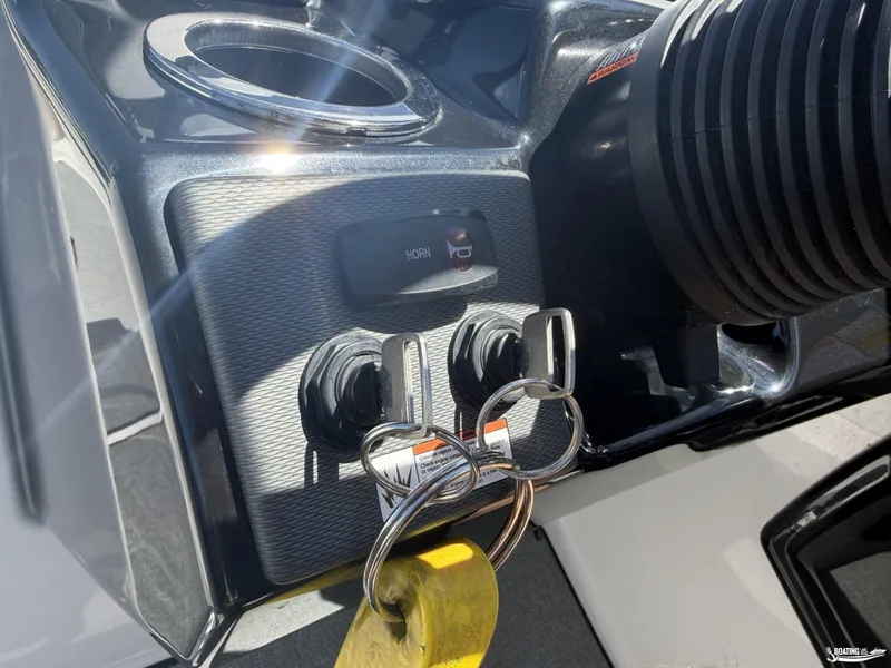 Slide: The Image of Yamaha AR240 2019 - 9