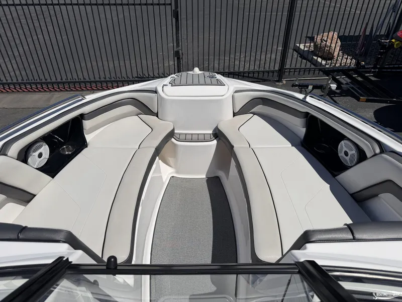 Slide: The Image of Yamaha AR240 2019 - 5