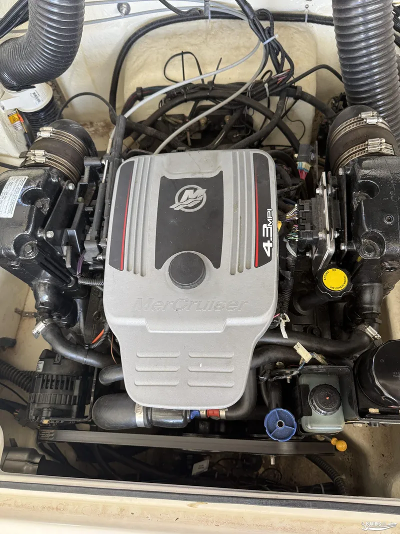Slide: The Image of Bayliner 195DB 2015 - 11