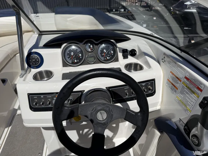 Slide: The Image of Bayliner 195DB 2015 - 10