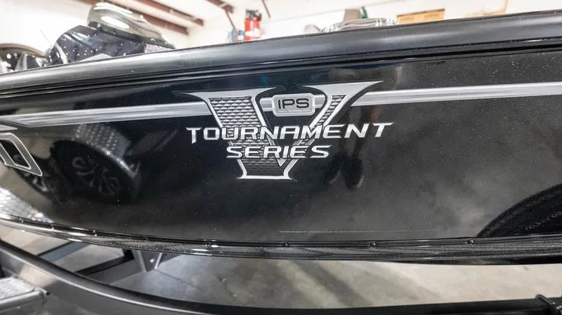 Slide: The Image of 2024 Lund 1875 Pro-V Bass XS Tournament Series boat, close-up of logo. - 3