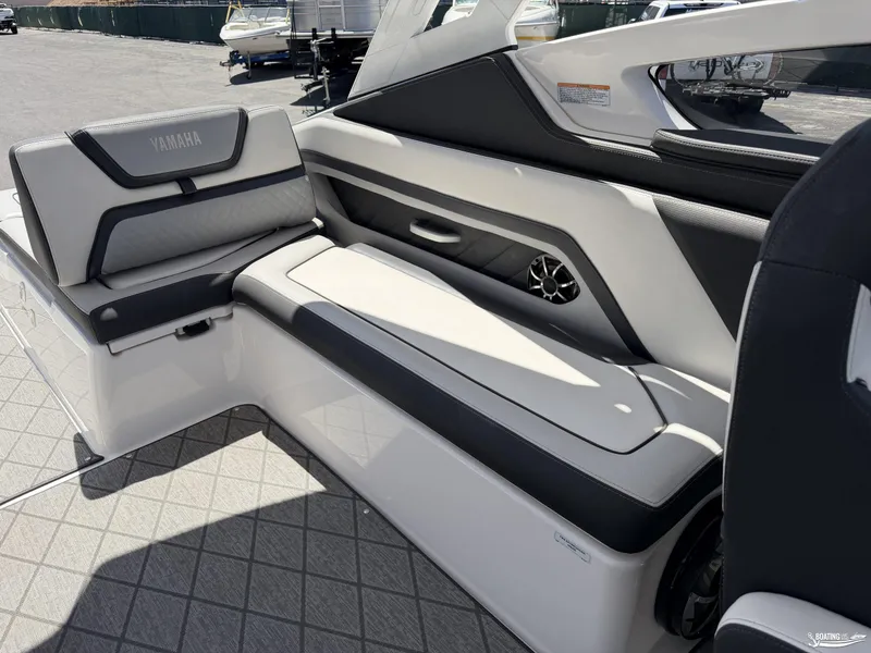 Slide: The Image of Yamaha 275SD 2020 - 9