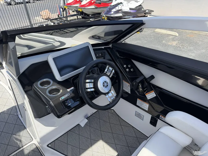 Slide: The Image of Yamaha 275SD 2020 - 11