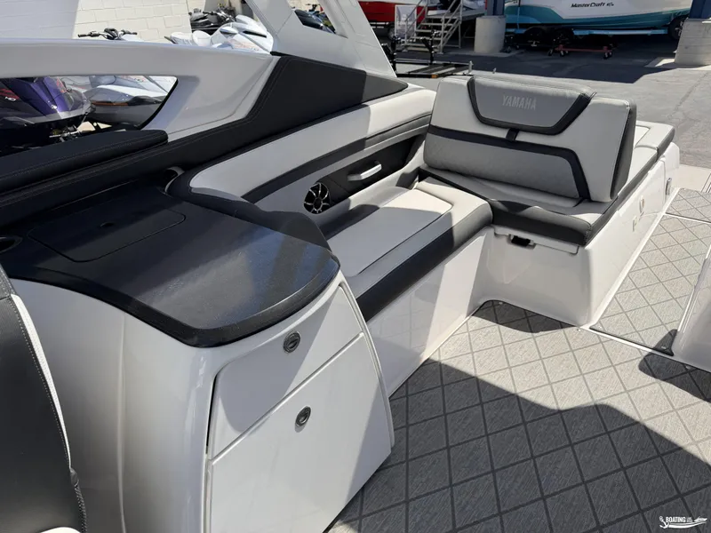 Slide: The Image of Yamaha 275SD 2020 - 7