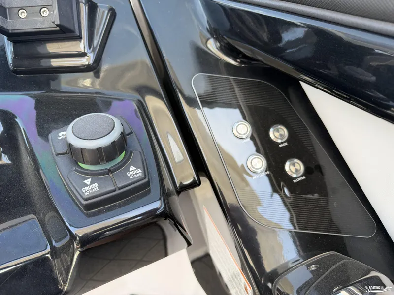 Slide: The Image of Yamaha 275SD 2020 - 14