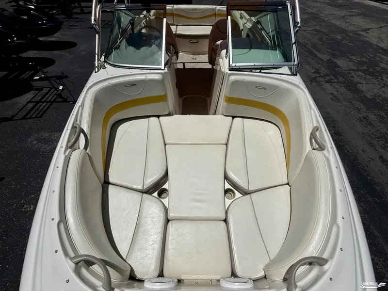 Slide: The Image of Maxum 2100SD  2005 - 9