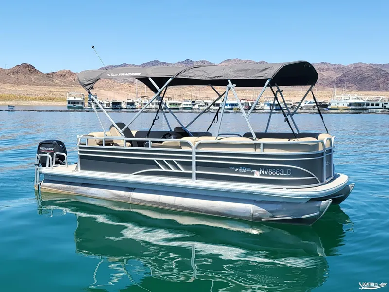 Slide: The Image of Tracker Party Barge 20 DLX 2021 - 4