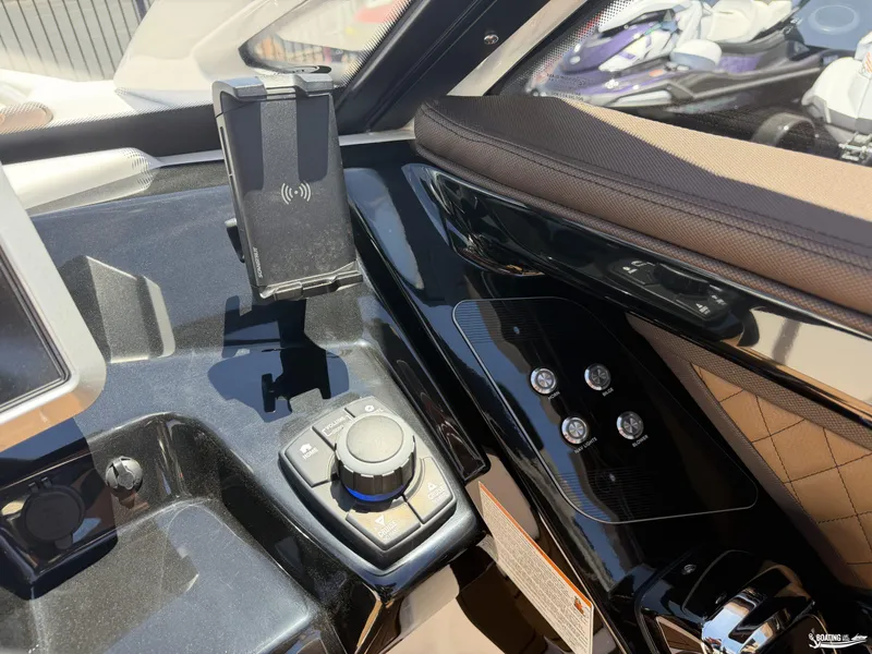 Slide: The Image of Yamaha 275SE 2024 - 15