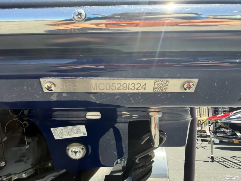 Slide: The Image of Yamaha 275SE 2024 - 18