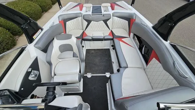 Slide: The Image of Tigé Z1 2013 - 8