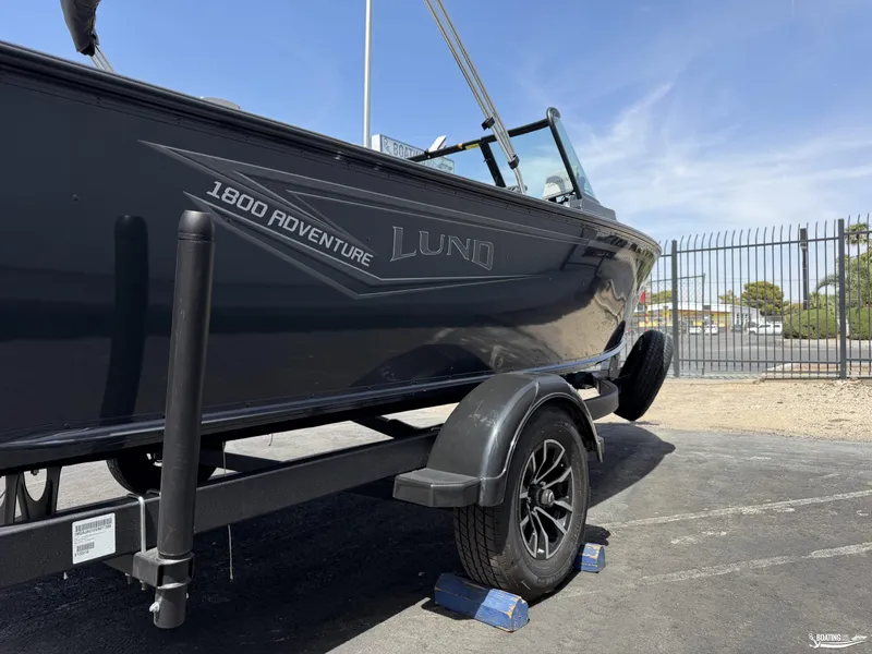 Slide: The Image of Lund 1800 Adventure Sport 2027 - 11