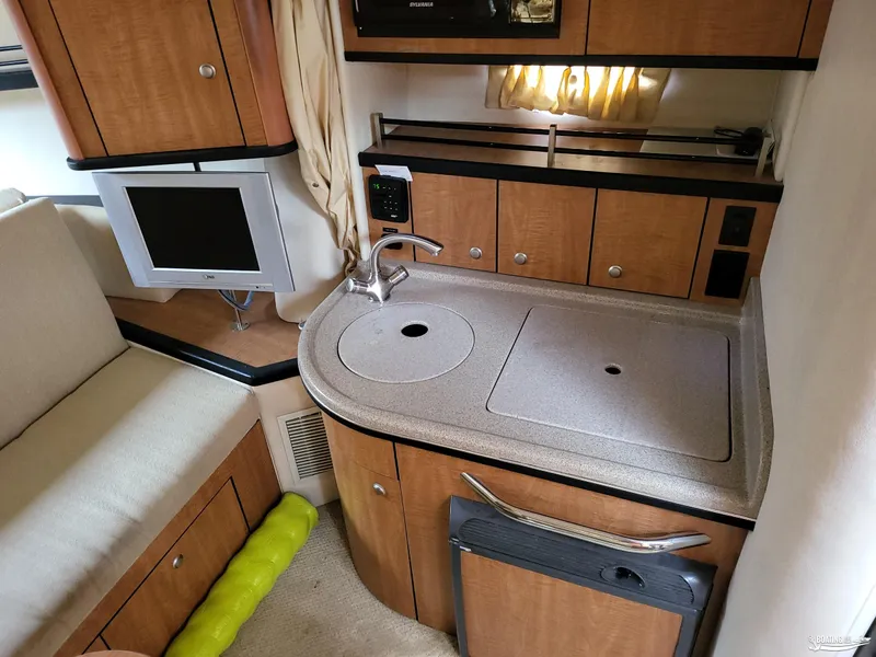 Slide: The Image of Sea Ray 290 Sundancer 2006 - 27