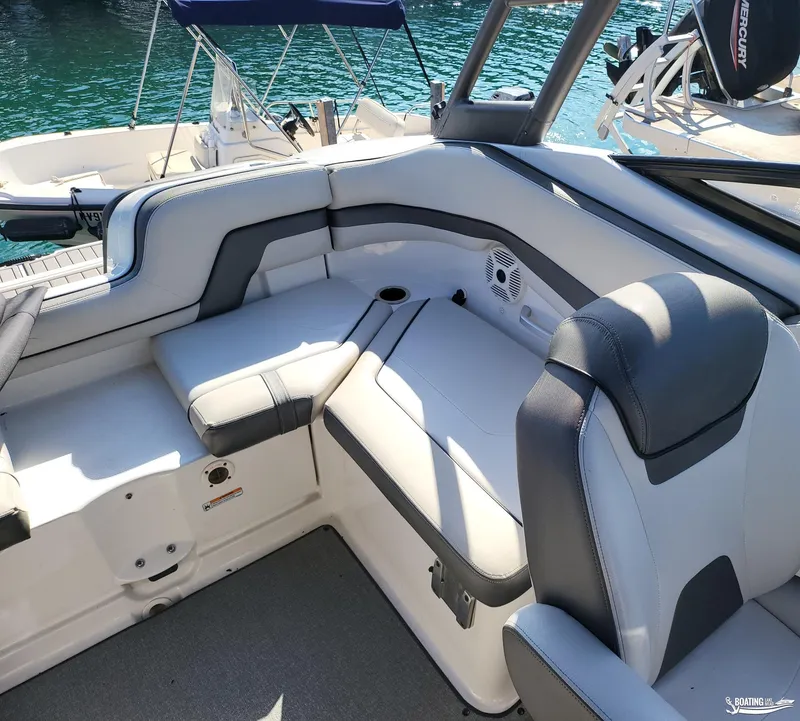 Slide: The Image of Yamaha AR240 2019 - 24