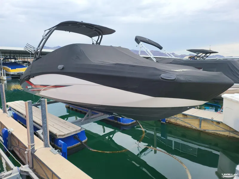 Slide: The Image of Yamaha AR240 2019 - 11