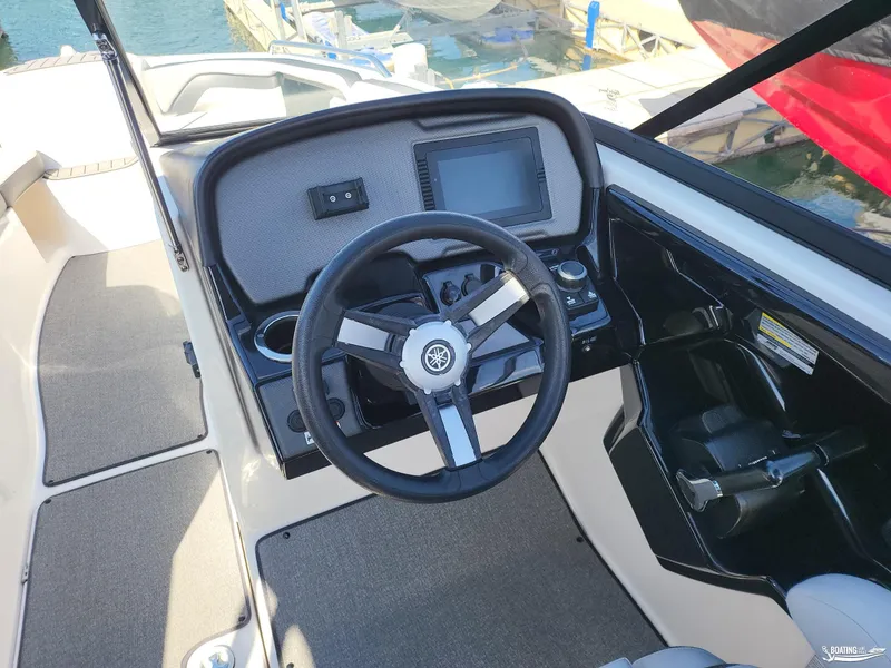 Slide: The Image of Yamaha AR240 2019 - 14