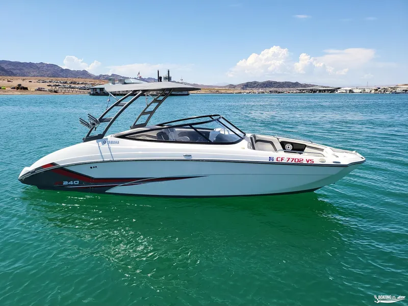 Slide: The Image of Yamaha AR240 2019 - 8