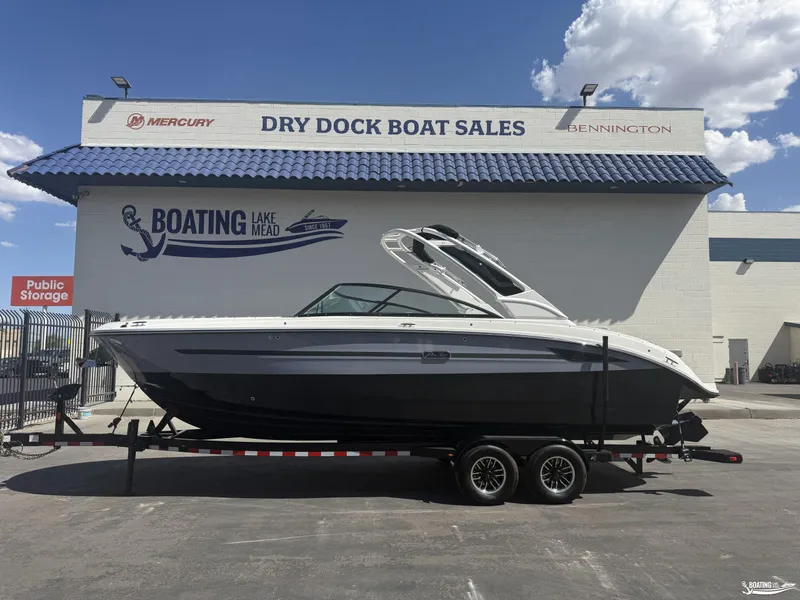 The Image of Sea Ray 270 SDX 2027 - 0