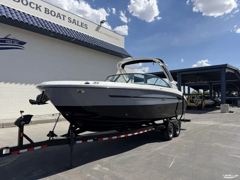 Slide: The Image of Sea Ray 270 SDX 2027 - 2