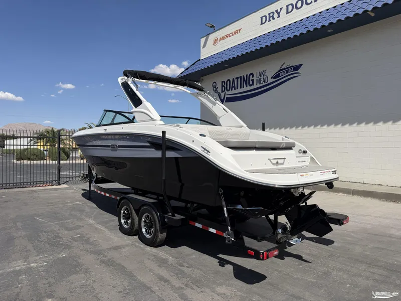 Slide: The Image of Sea Ray 270 SDX 2027 - 1