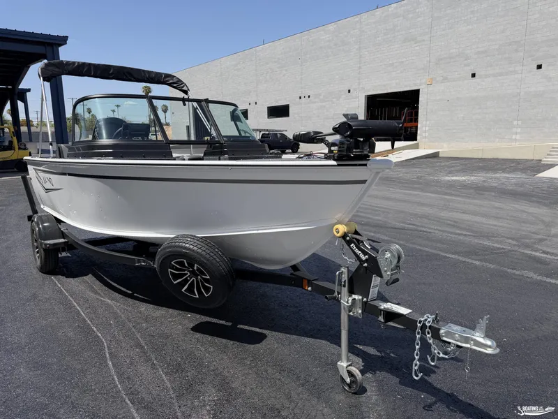 Slide: The Image of Lund 1700 Adventure Sport 2027 - 15