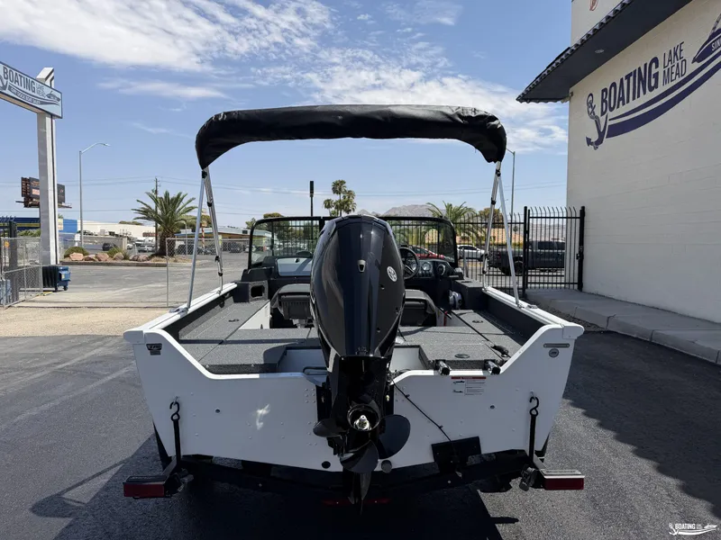 Slide: The Image of Lund 1700 Adventure Sport 2027 - 3