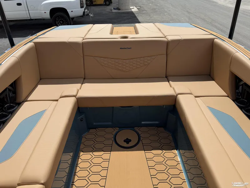 Slide: The Image of MasterCraft NXT24 2027 - 8