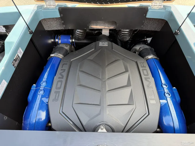 Slide: The Image of MasterCraft NXT24 2027 - 19