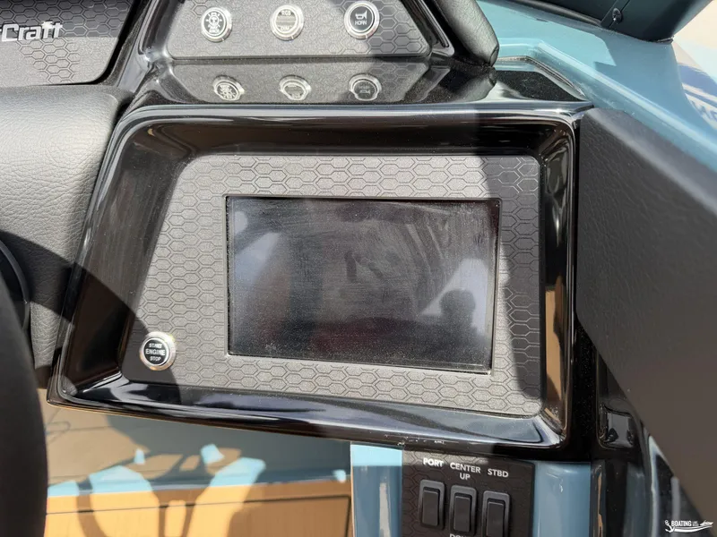 Slide: The Image of MasterCraft NXT24 2027 - 14