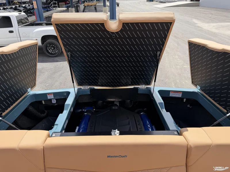 Slide: The Image of MasterCraft NXT24 2027 - 16
