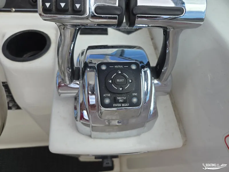 Slide: The Image of Boston Whaler 275 Conquest 2005 - 15
