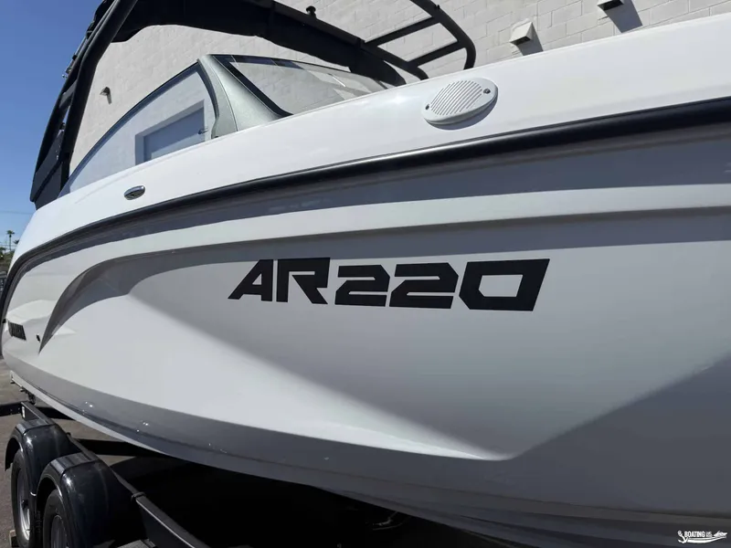 Slide: The Image of Yamaha AR220 2027 - 1