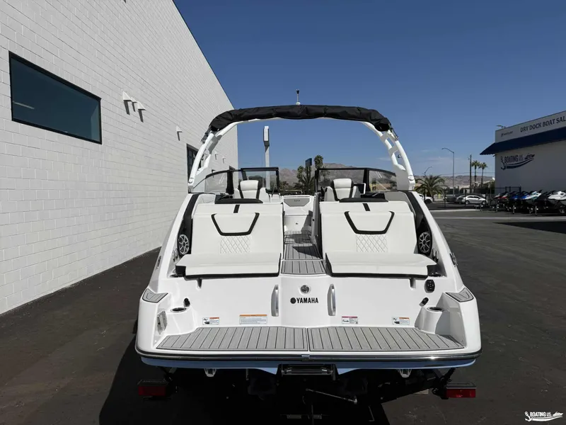 Slide: The Image of Yamaha 222SE 2027 - 3