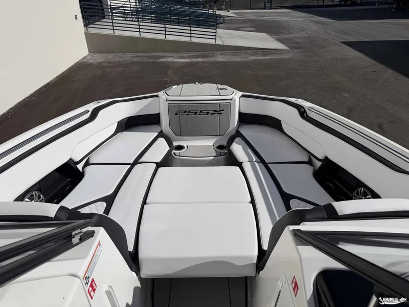 Slide: The Image of Yamaha 255XD 2027 - 5