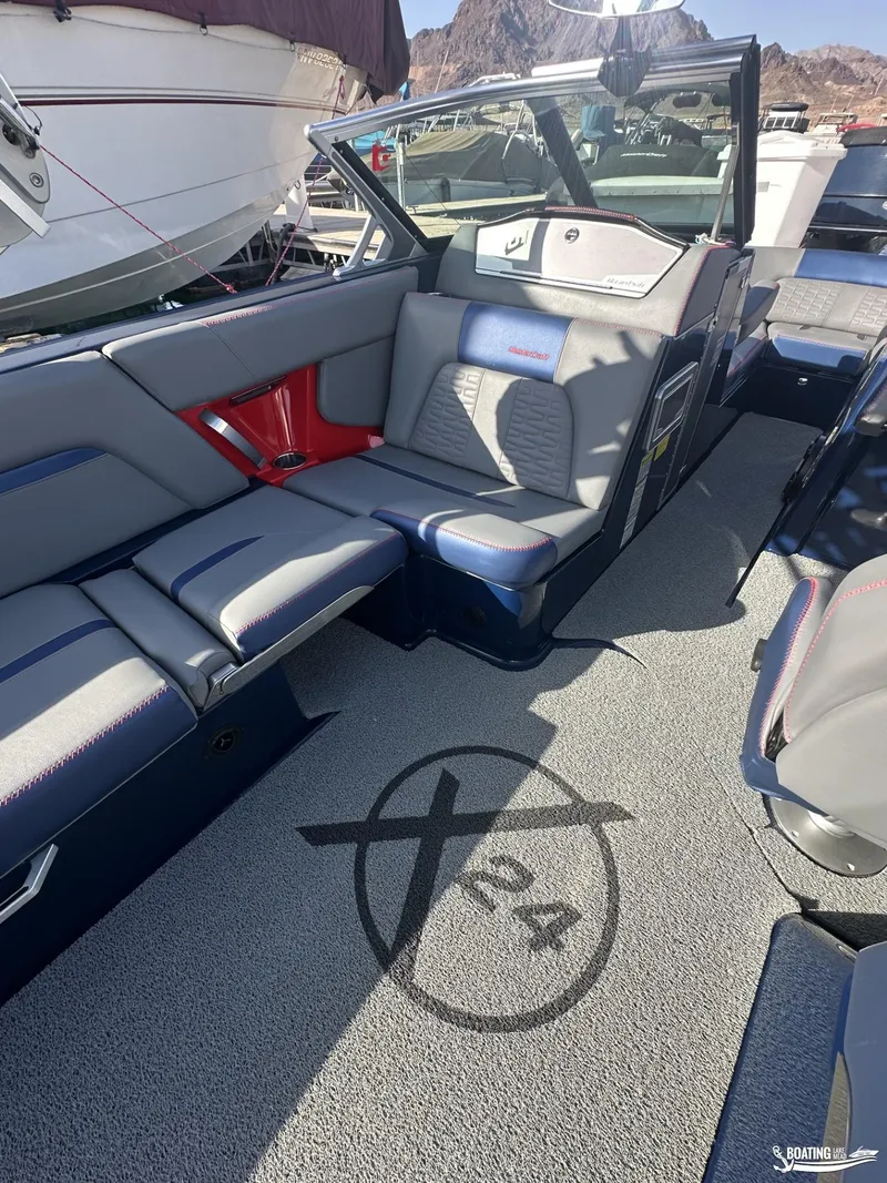 Slide: The Image of MasterCraft X24 2019 - 22