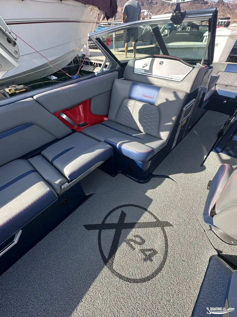 Slide: The Image of MasterCraft X24 2019 - 24