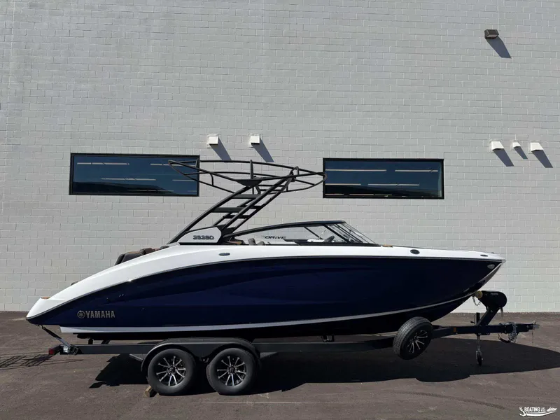 The Image of Yamaha 252SD 2027 - 0