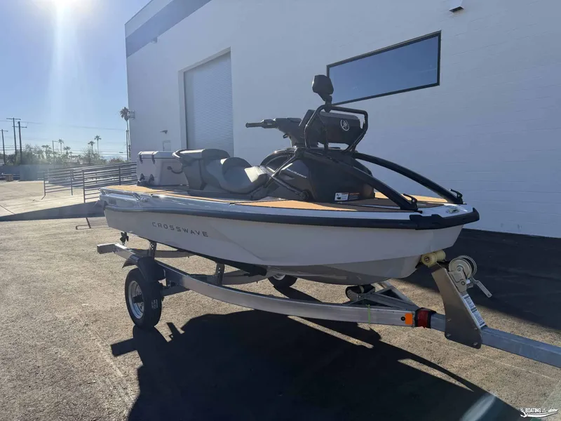 The Image of Yamaha Crosswave 2027 - 0