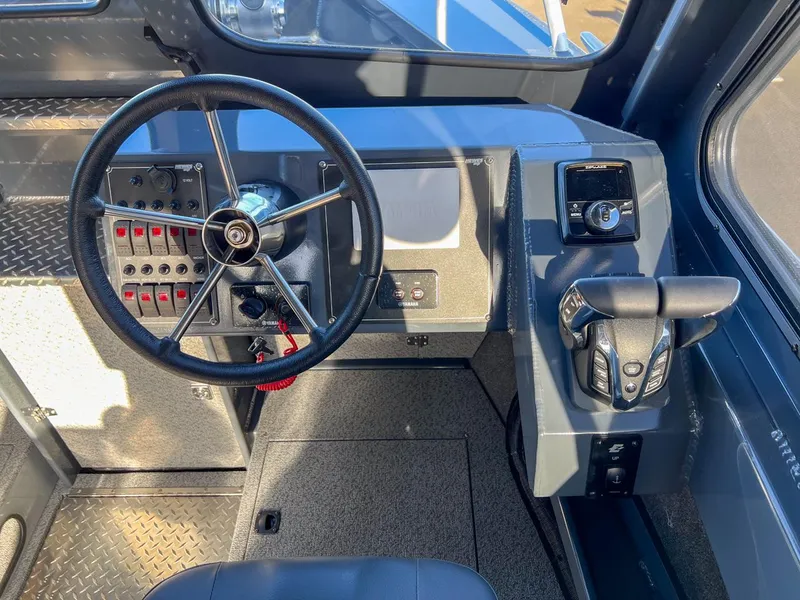 Slide: The Image of Hewescraft 250 Alaskan 2026 - 9