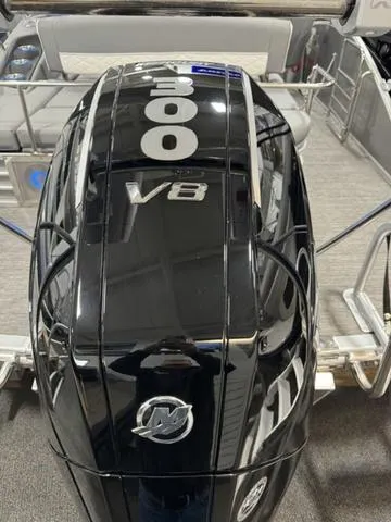 Slide: The Image of 2024 Bennington 25 LTSB with powerful V8 300 engine. - 33